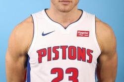 LOL电竞平台 -关于西汉姆今夜迎来里程碑，志在德甲名次提升，质疑声仍在，赛季目标并未改变的信息